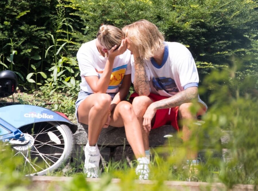 Justin Bieber έβαλε τα κλάματα στο δρόμο
