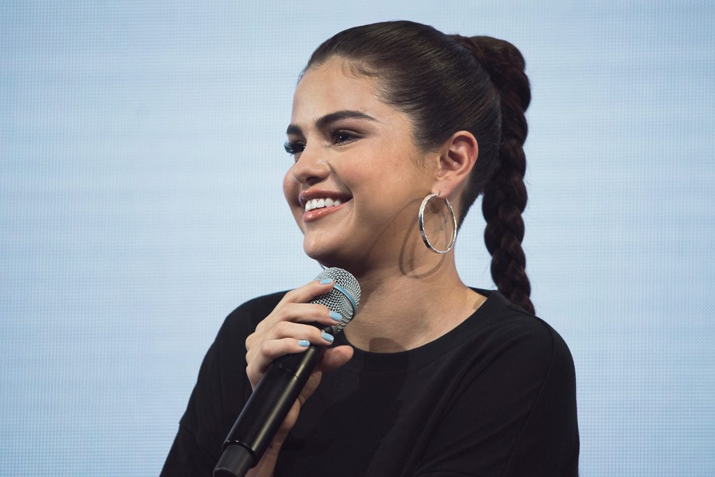 πως αντιμετωπίζει τους haters η Selena Gomez