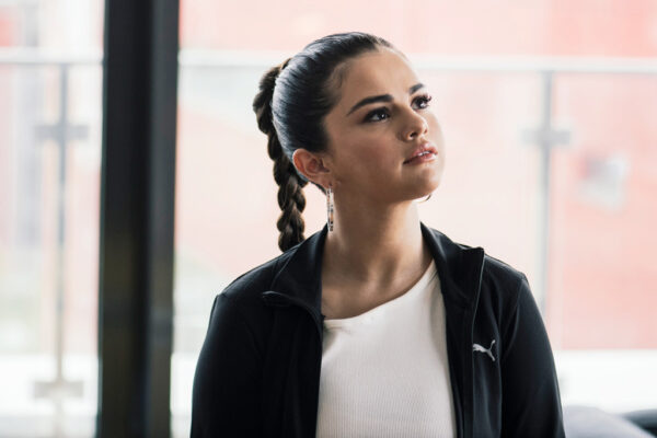 Η Selena Gomez μιλά για το πώς αντιμετωπίζει τους haters στα social media