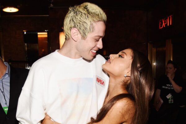 Η Ariana Grande και ο Pete Davidson πήραν κατοικίδιο!