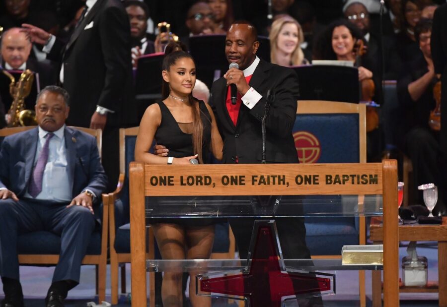 Ariana Grande στην κηδεία της Aretha Franklin