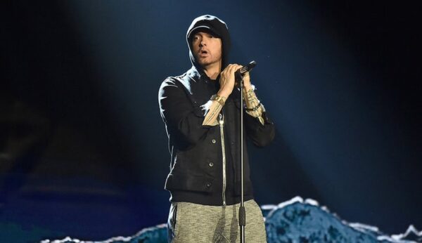 Ο Eminem έσπασε δυο μεγάλα Hip-Hop ρεκόρ με το νέο του τραγούδι!