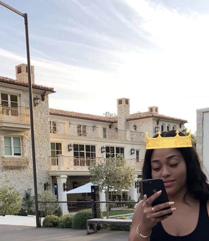 Kylie Jenner μας ξενάγησε στο σπίτι