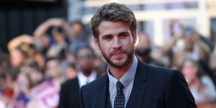 τενίστα που μοιάζει απίστευτα με τον Liam Hemsworth