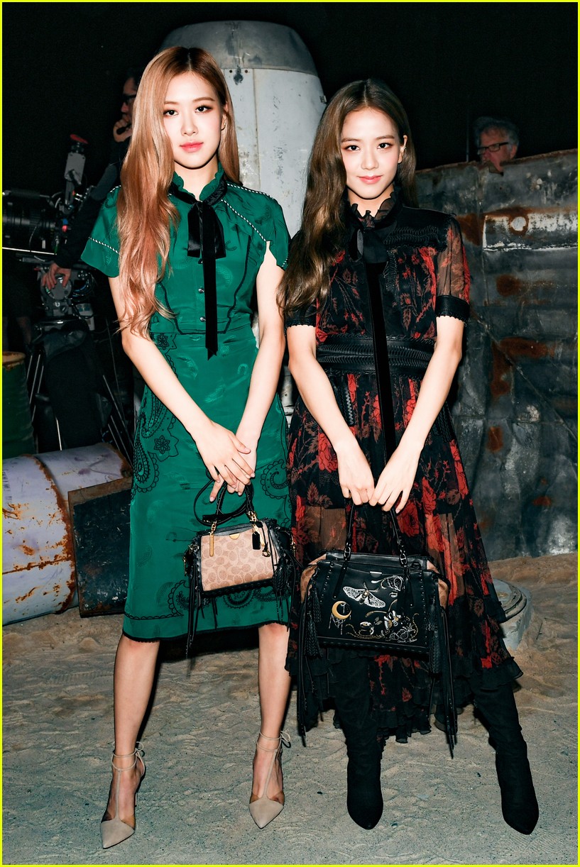 Selena Gomez στο fashion show του Coach