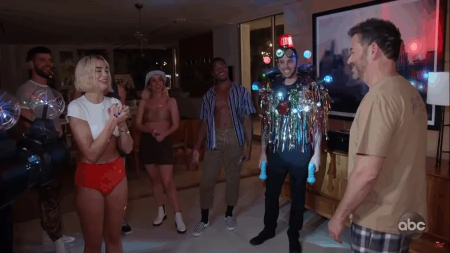 Dua Lipa να ξυπνάει τον Jimmy Kimmel