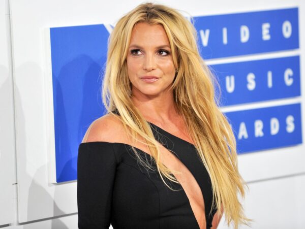 Η Britney Spears σπάει τη σιωπή της μετά τη σύλληψή της