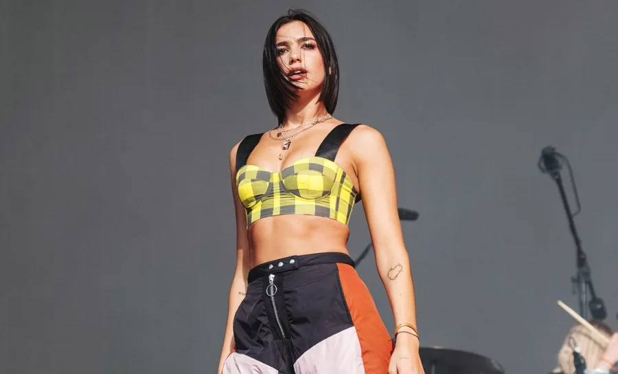 Dua Lipa θα γίνει κέρινο ομοίωμα
