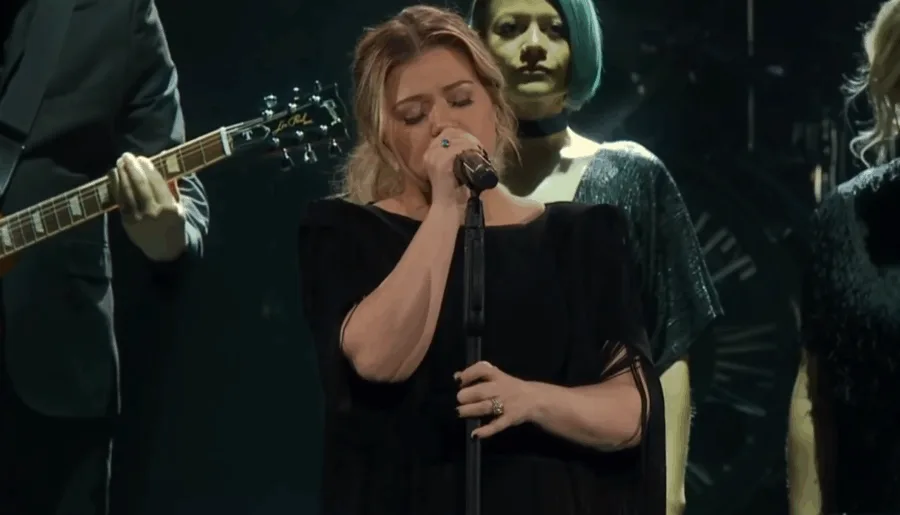 Kelly Clarkson