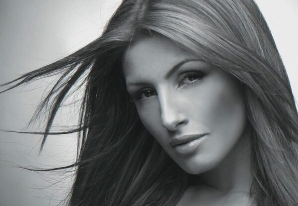 #Tb 2005: Η Έλενα Παπαρίζου έκανε cover το “Just Walk Away”