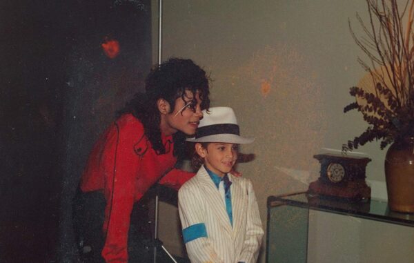Ο Michael Jackson κατηγορείται ξανά για σεξουαλική κακοποίηση