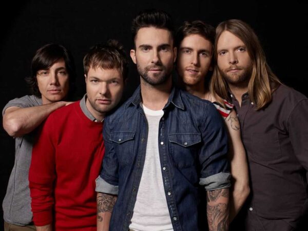Οι Maroon 5 ξεπερνούν τα 2 δισεκατομμύρια views!