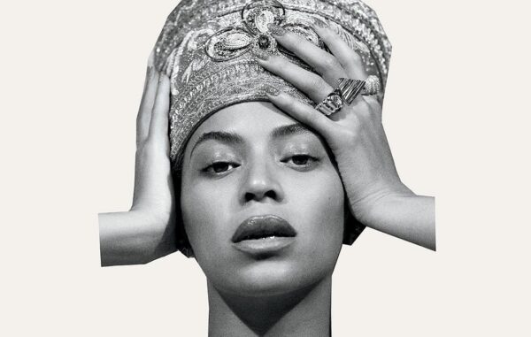 Η Beyoncé μας αιφνιδιάζει με την κυκλοφορία νέου album!