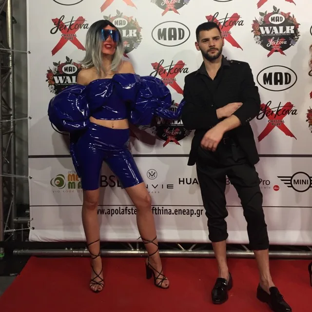 Η Soula Glamorous στο κόκκινο χαλί του MadWalk 2019 by Serkova Crystal Pure.