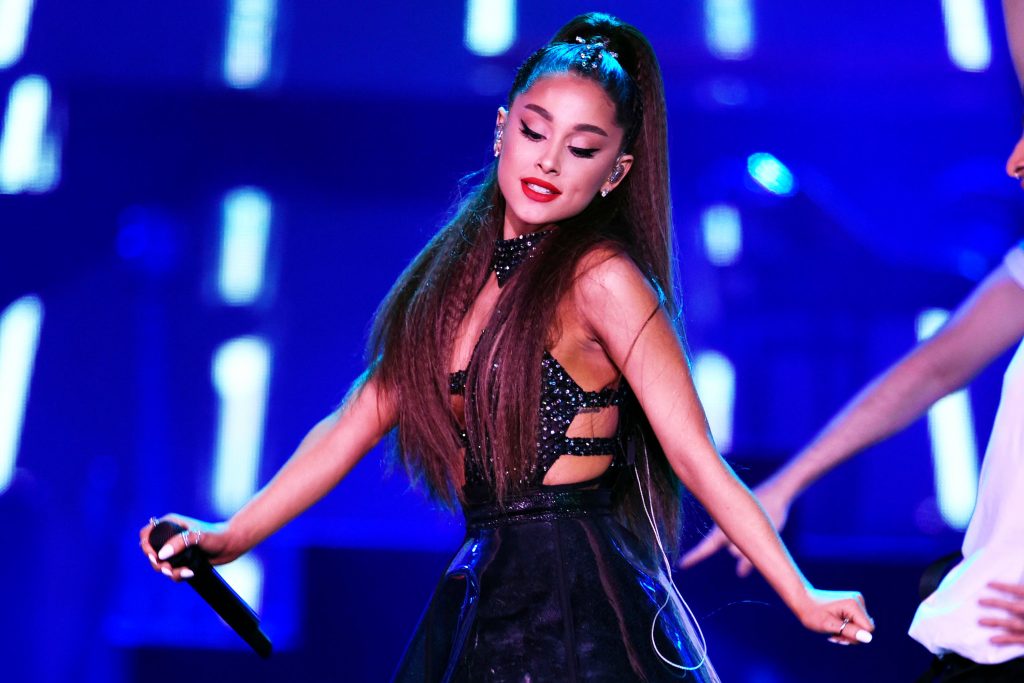 Η Ariana Grande λανσάρει μία νέα σειρά ομορφιάς!