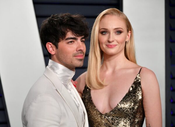 Ο Joe Jonas και η Sophie Turner έκαναν τον πιο αναπάντεχο γάμο που μπορείς να φανταστείς!