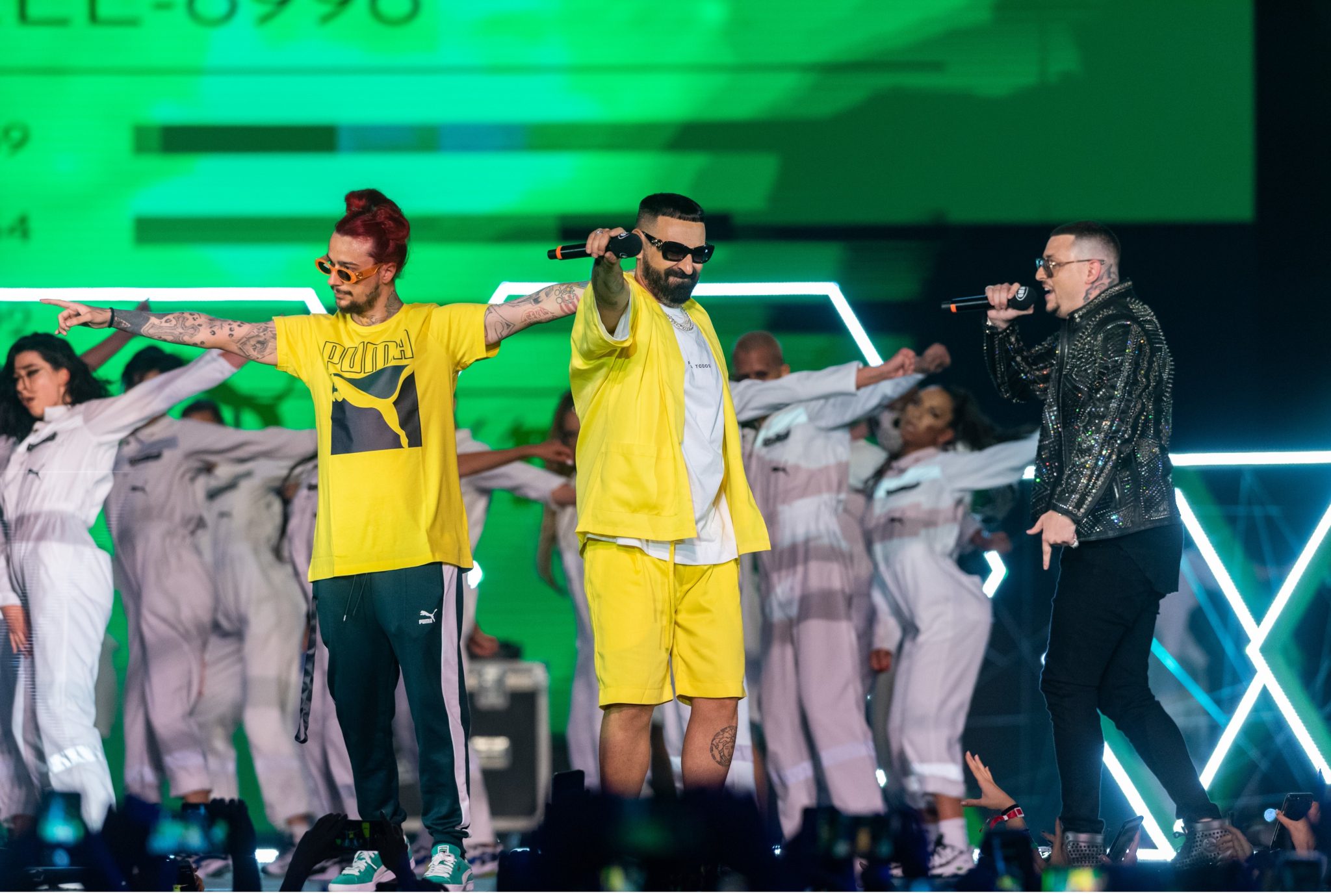 Καλλιτέχνες στη σκηνή των Mad Video Music Awards 2019.