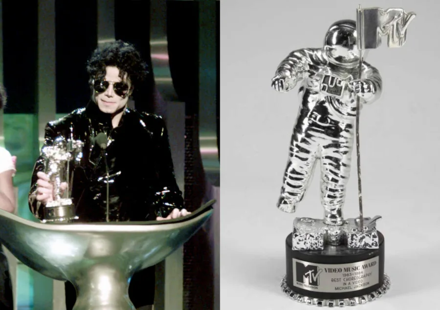 Ο Michael Jackson στα MTV Video Music Awards και το βραβείο Moonman.