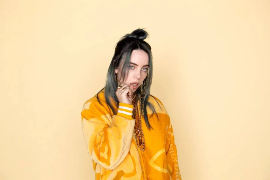 Billie Eilish «έριξε» τον Lil Nas X Billboard Hot 100! Το “Old Town Road” ρεκόρ παραμονής στην #1 θέση του chart.