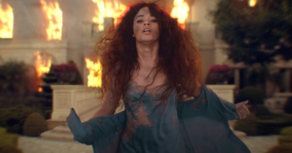 Το νέο video clip της Camila Cabello αγγίζει τα 3 εκατ. προβολές μέσα σε λίγες μόλις ώρες από την κυκλοφορία του!