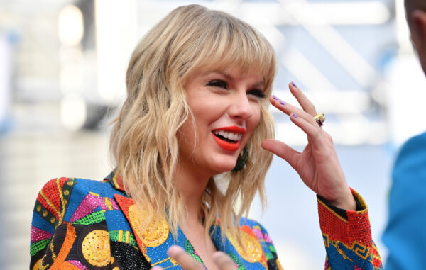 Σάλος με την επικείμενη εμφάνιση της Taylor Swift στις ιπποδρομίες της Μελβούρνης