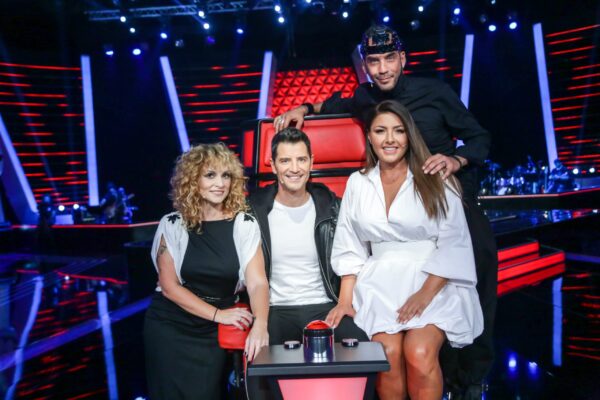 The Voice of Greece: Ζουγανέλη, Μουζουράκης, Παπαρίζου, Ρουβάς έτοιμοι για το κόκκινο κουμπί!