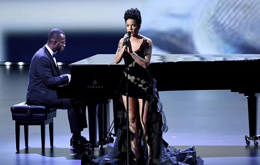 Halsey cover Cindy Lauper
