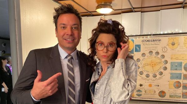 H Jessica Biel πιάστηκε στα πράσα από τον Jimmy Fallon
