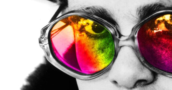 O Elton John βρέθηκε μια ανάσα από τον θάνατο