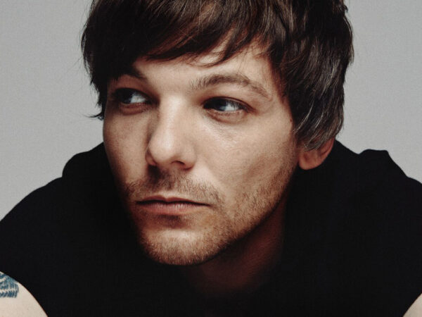 O Louis Tomlinson βγάζει νέο τραγούδι και μπορείς να το ακούσεις ΠΡΩΤΟΣ!