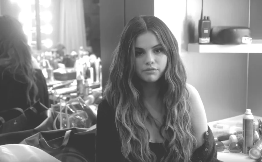 H Selena Gomez κατακτά για πρώτη φορά την κορυφή του Billboard