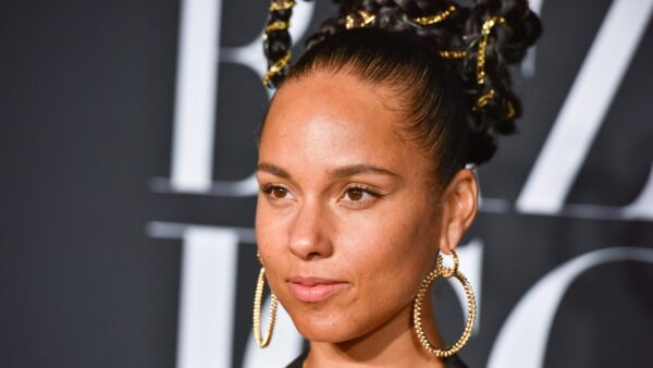 H Alicia Keys είχε νιώσει μεγάλη ντροπή στα Grammys 2002