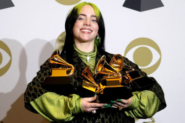 «Σάρωσε» η Billie Eilish στα βραβεία Grammy 2020, πετυχαίνοντας κάτι μοναδικό στην ιστορία του θεσμού!