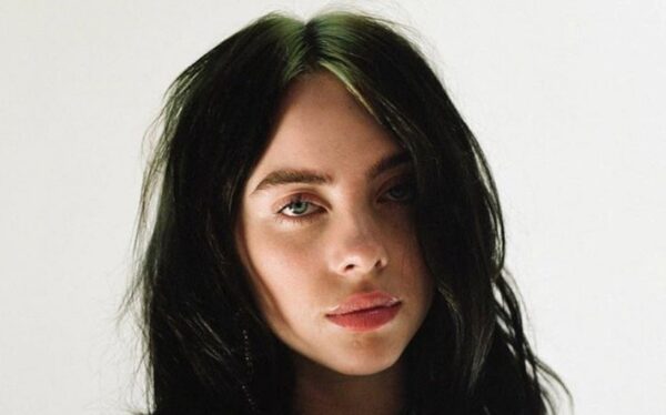 H Billie Eilish θα τραγουδήσει το theme song για τη νέα ταινία James Bond!