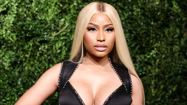Επέστρεψε στα social media η Nicki Minaj μετά από σχεδόν 3 μήνες αποχής!