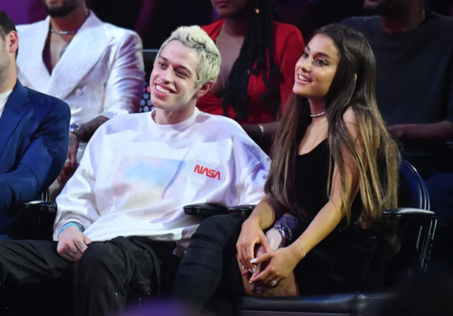 Ο Pete Davidson αποκαλύπτει γιατί χώρισε με την Ariana Grande!