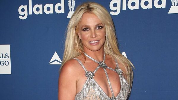 Η Britney Spears μας μαθαίνει Yoga μέσα από το Instagram!