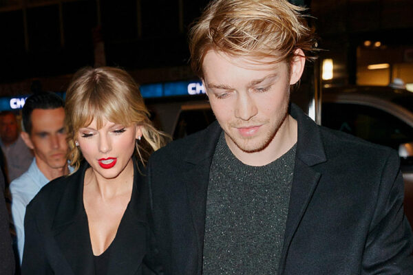 Η Taylor Swift “μένει σπίτι” και μαγειρεύει για τον σύντροφό της!