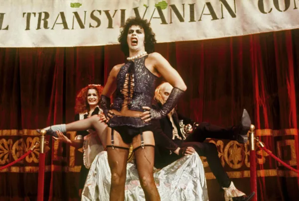 Ο Tim Curry ως Frank-N-Furter στην ταινία The Rocky Horror Picture Show.