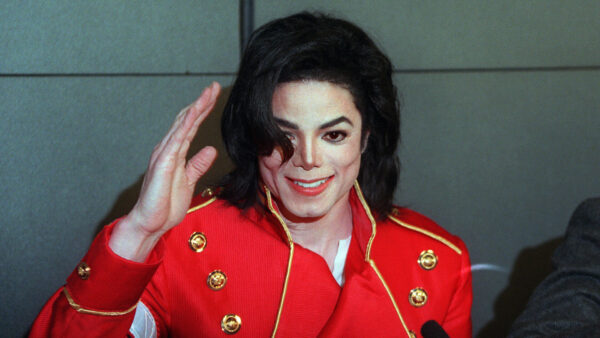 Michael Jackson: Σπάνια αντικείμενα του βασιλιά της pop σε δημοπρασία