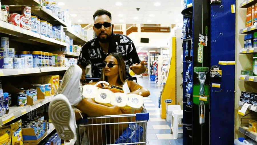 "Stazi" : Tο νέο videoclip του Ablaze με Kim Kardashian και Ραφαέλα από το Bachelor!
