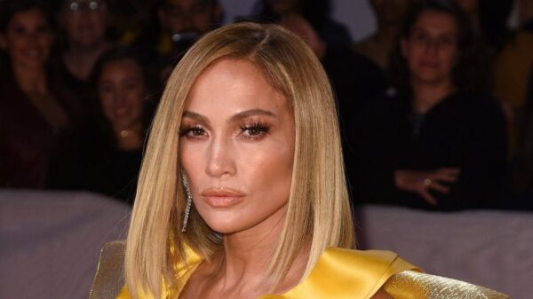 Η Jennifer Lopez «σάρωσε» το Instagram με το χορευτικό challenge της!