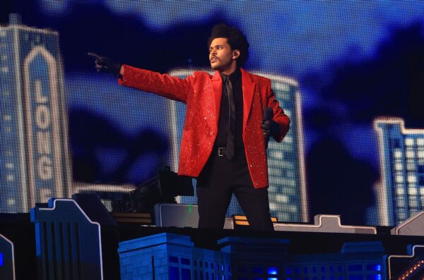 O The Weeknd κατέκτησε το Super Bowl 2021 με το φαντασμαγορικό show του!