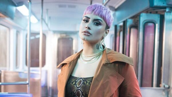 H Demi Lovato αποκάλυψε ότι έχει πάθει 3 εγκεφαλικά επεισόδια και καρδιακή προσβολή!