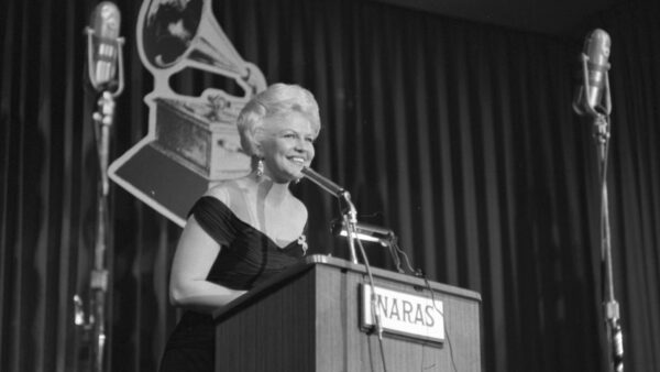Εσύ ξέρεις πότε έγινε η πρώτη διοργάνωση των GRAMMY;