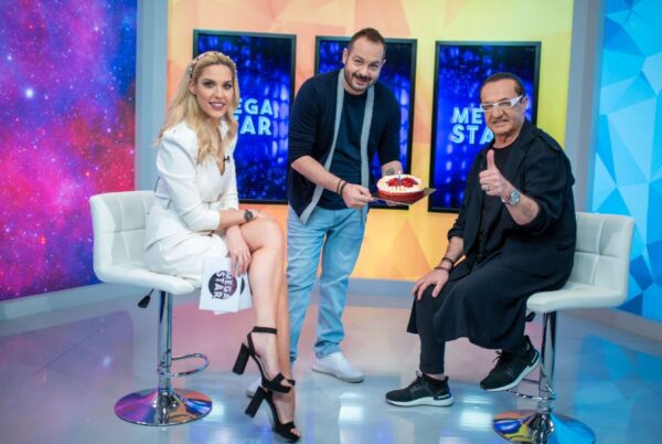 To “Mega Star” έκανε πάρτυ-έκπληξη στον Λευτέρη Πανταζή για τα γενέθλιά του!