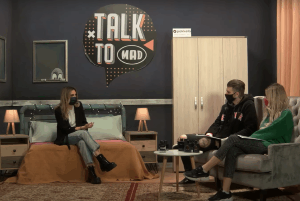 Πόσο καλά γνωρίζει η Xenia Ghali τους στίχους γνωστών επιτυχιών;