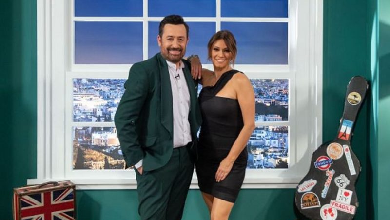 Η Έλλη Κοκκίνου αποκάλυψε ότι είχε μείνει topless πάνω στη σκηνή!