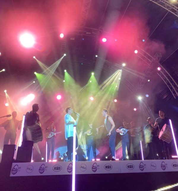 Mad VMA21 από τη ΔΕΗ: Κωνσταντίνος Αργυρός & Γιώργος Κακοσαίος – Αθήνα Μου