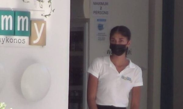 Τι δουλειά κάνει η φιναλίστ του GNTM στη Μύκονο;